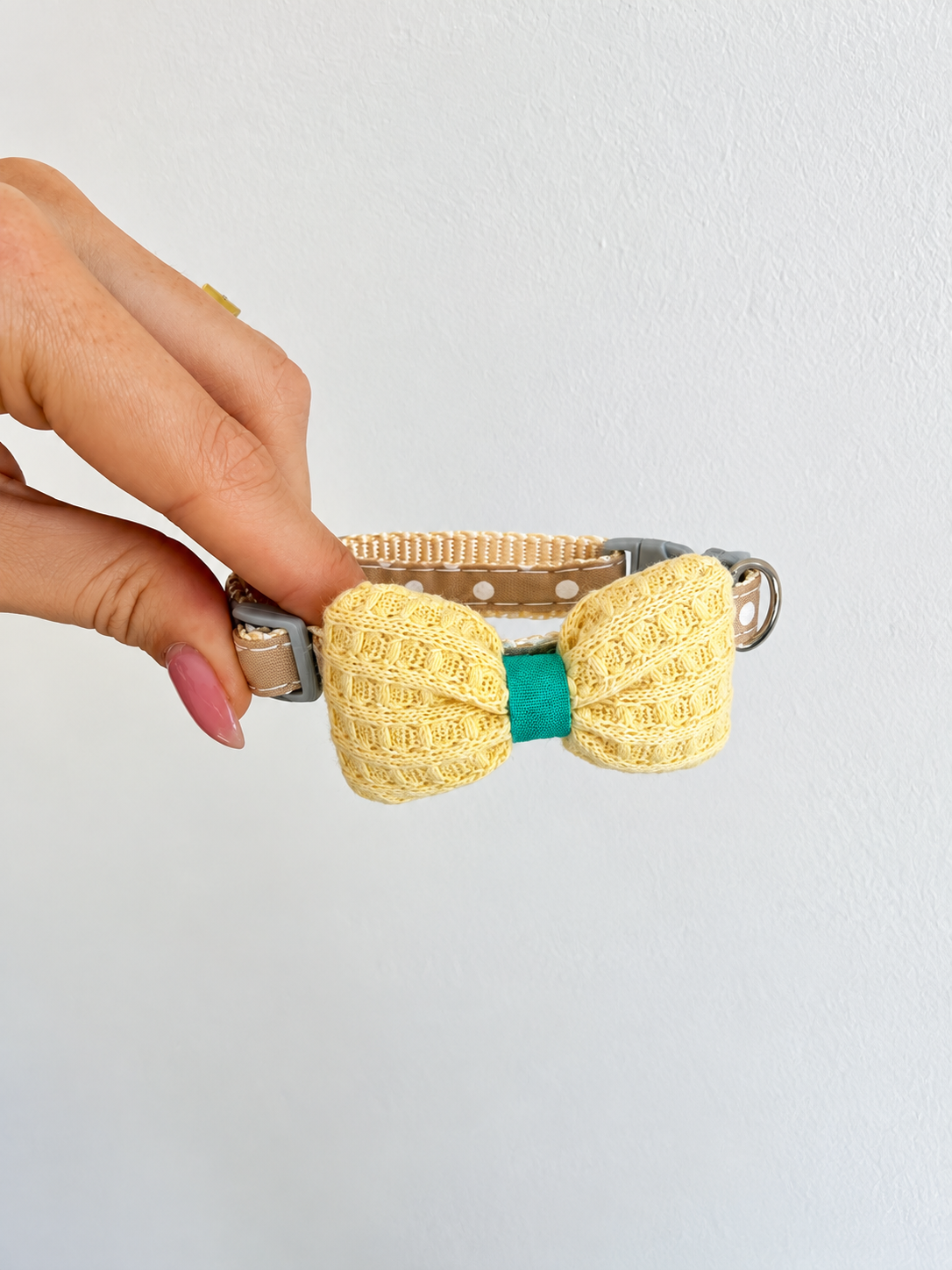 Collar con moño
